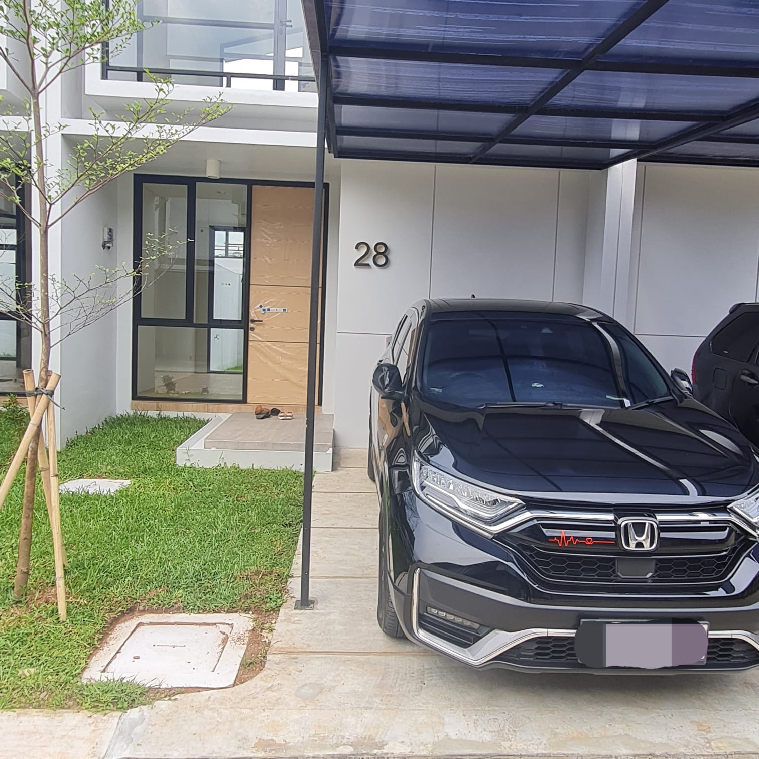 Rumah Disewakan di Cluster Uptown Lippo Cikarang